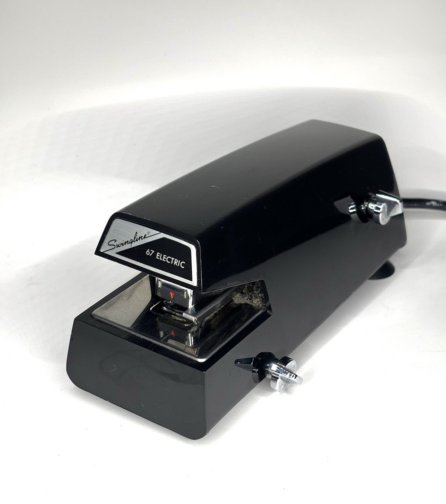 SWINGLINE MODEL 67 DESKTOP ELECTRIC STAPLER HEAVY DUTY TESTED