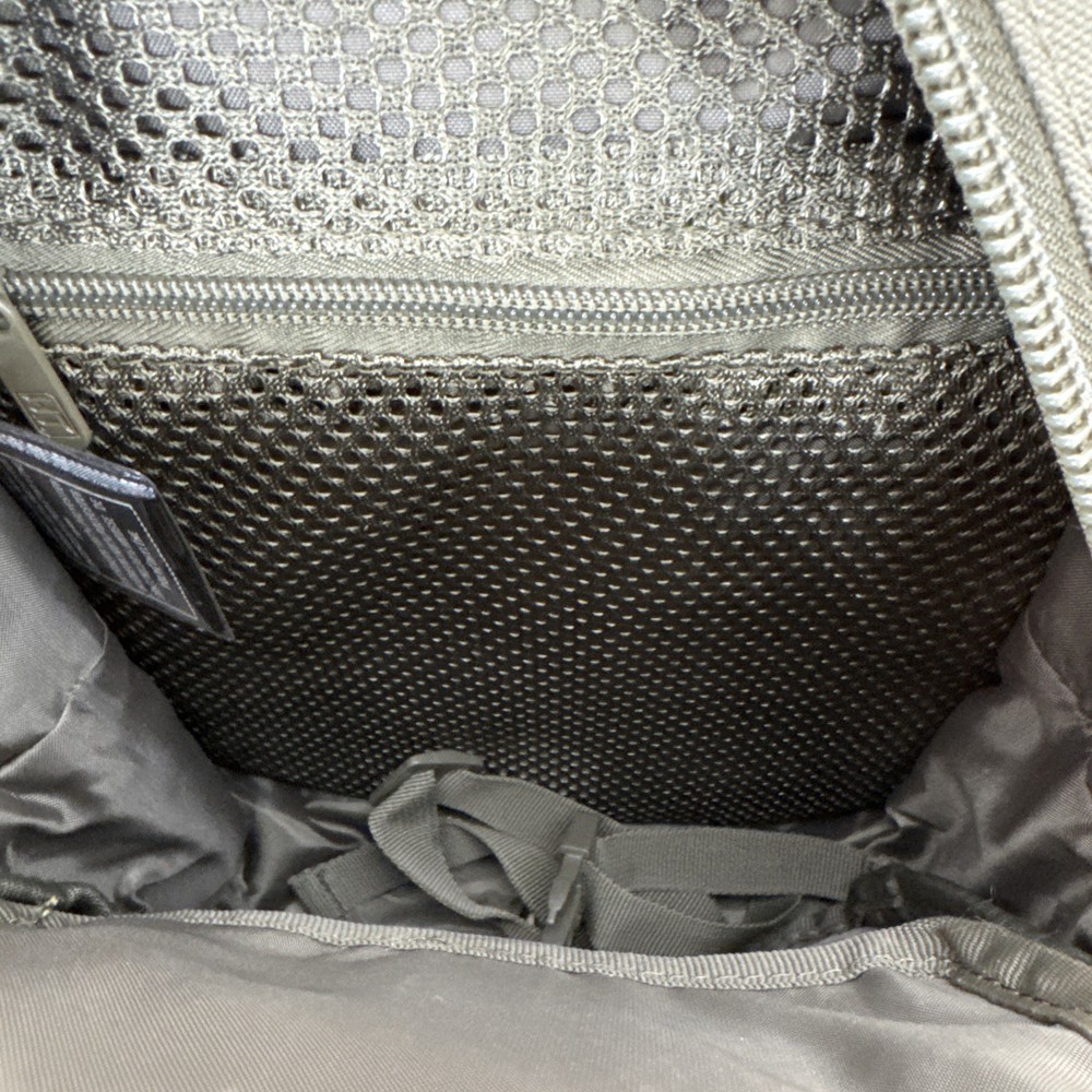HIGHLAND TACTICAL Eagle Sling Bag - Conceal Carry
