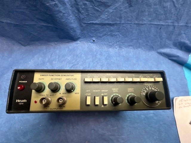 HeathKit sweep function generator model 1274