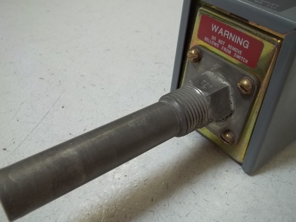 ALLEN BRADLEY 837-V1A SER.A TEMPERATURE CONTROLLER UNMP