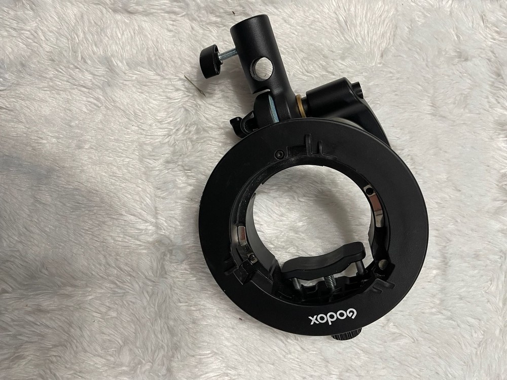 Godox S2 Speedlite S-Type Bracket with Bowens Mount