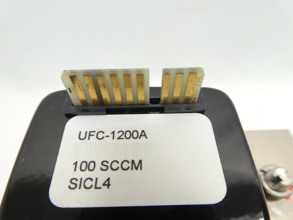 UNIT Instruments 1200-101288 Mass Flow Controller MFC UFC-1200A 100 SCCM SiCl4