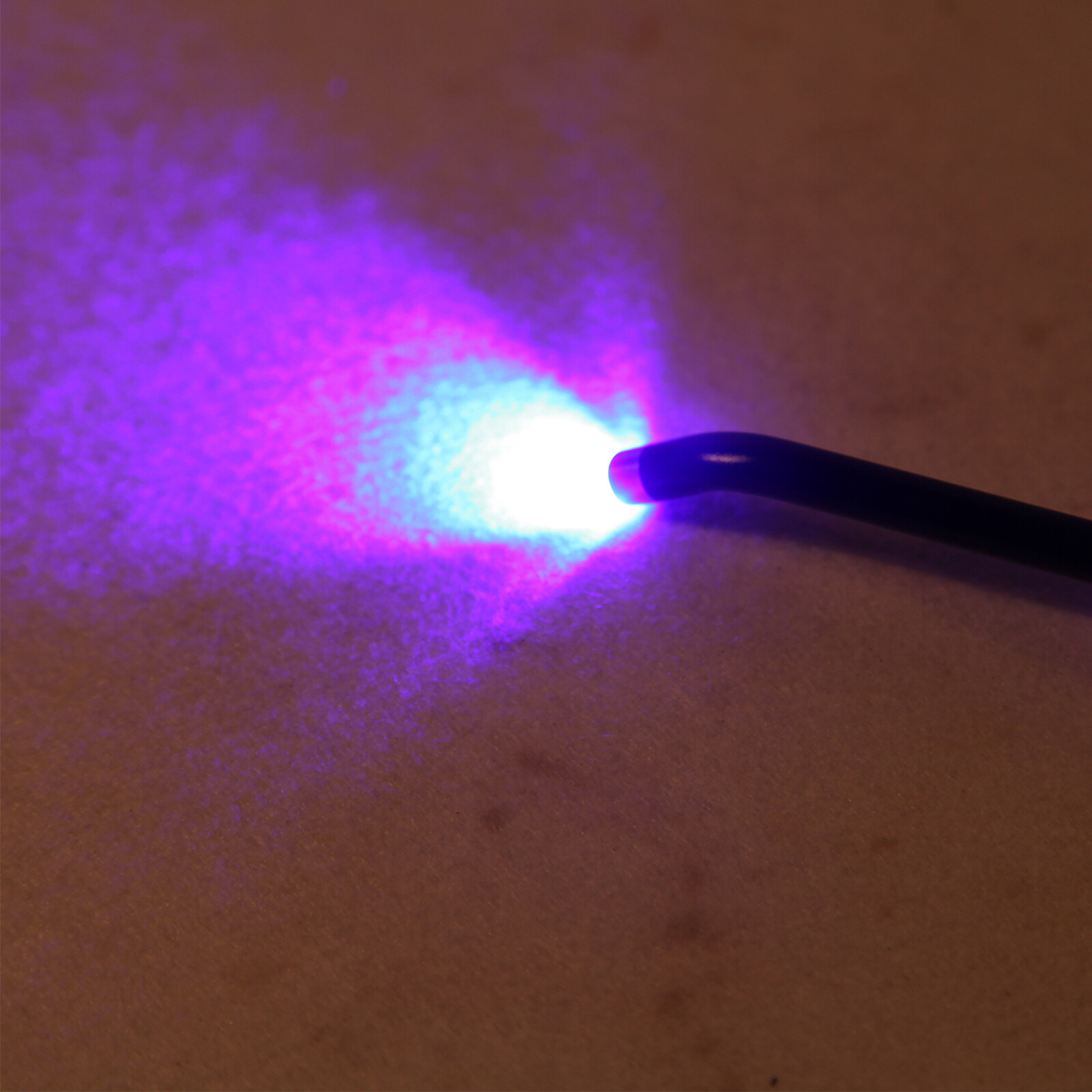 Dental Estilo Woodpecker Lampara /Fotocurado con Sistema de Blanqueamien