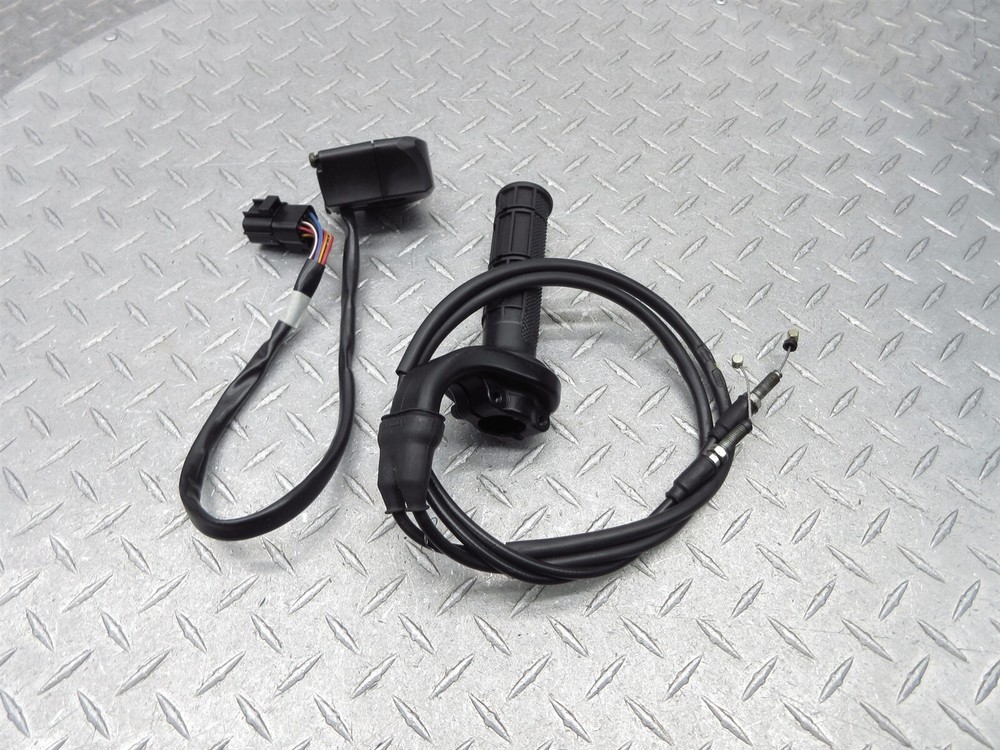 2005 05-06 Ducati Multistrada 1000 DS Right Handlebar Switch Throttle Control