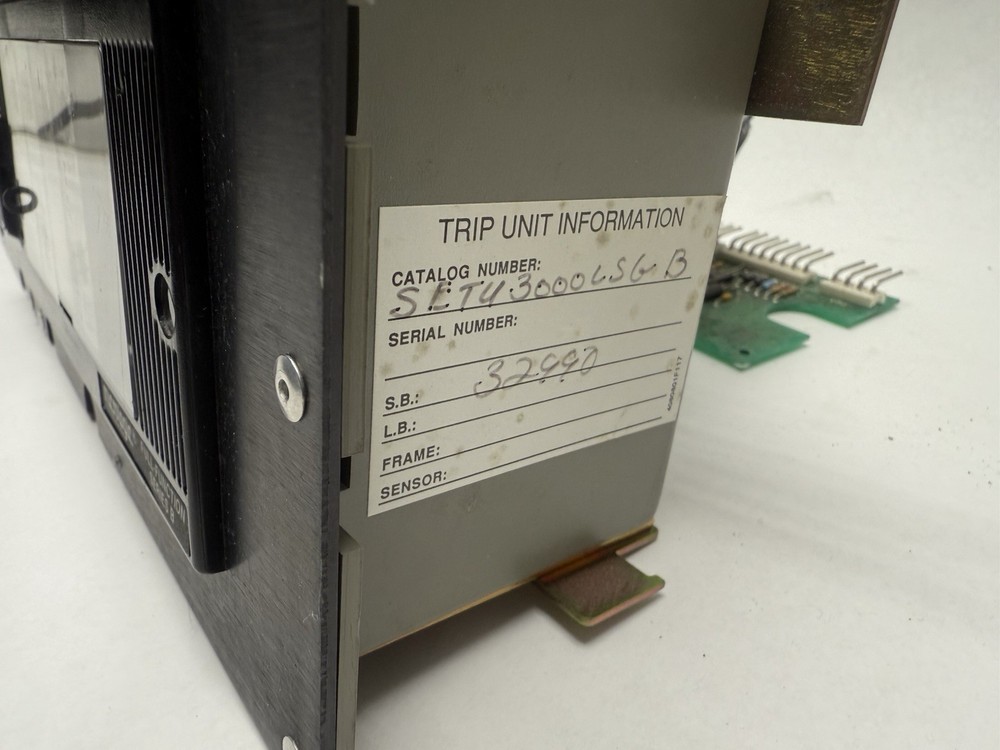 SQUARE D MICROLOGIC TRIP UNIT 3000A ARP100 PLUG TMA