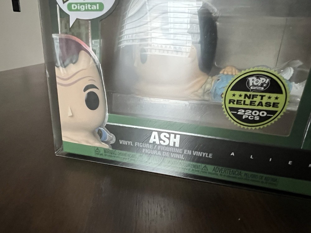 Funko Pop Digital Alien # 346 Ash w/Soft Protector