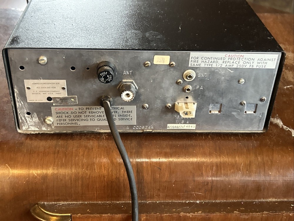 Johnson Messenger 4230 CB Radio Base Unit