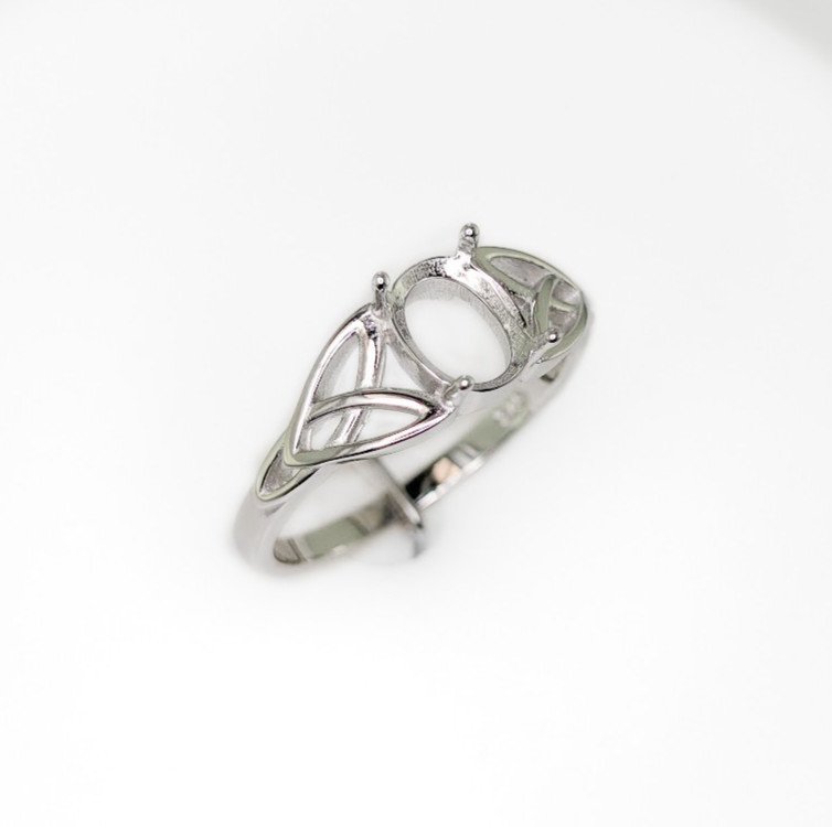 8 x 6 mm Oval Celtic Knot Ring Setting Sterling Silver with Rhodium Finish
