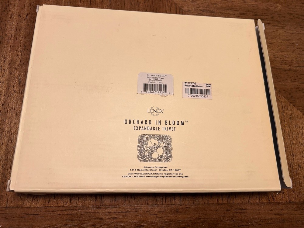 Lenox Expandable Trivet Serveware