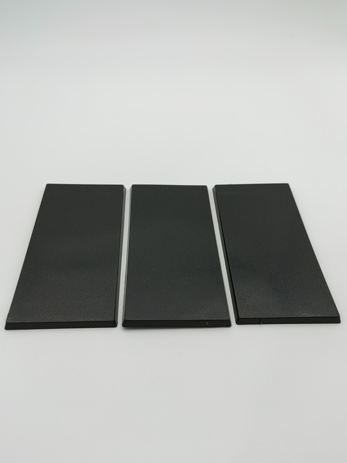 Lot Of 3 50mm x 100mm Rectangle Bases Used For Warhammer Fantasy Giants Dragons