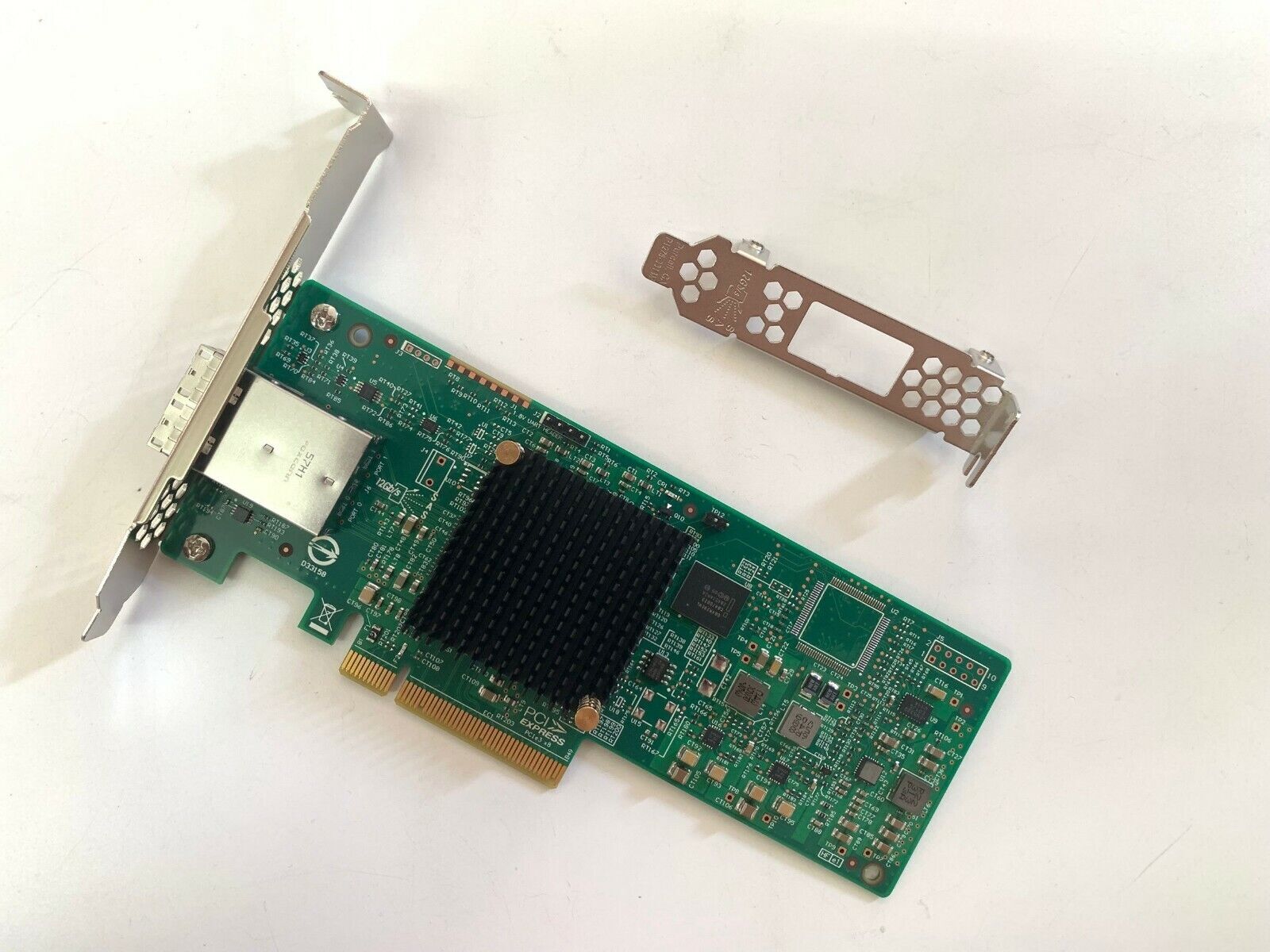 Broadcom LSI SAS 9300-8e 12Gb/s 8-port SFF8644 PCIe 3.0 IT Mode Controller US