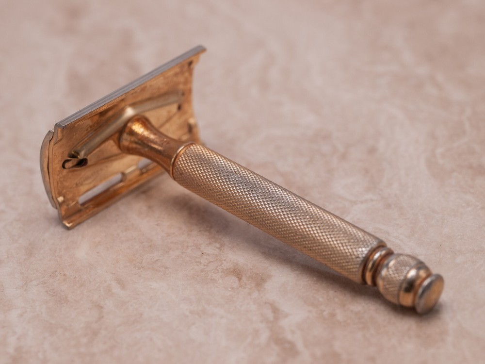 1940s - Gillette Tech DE Double Edge 3 Piece Razor
