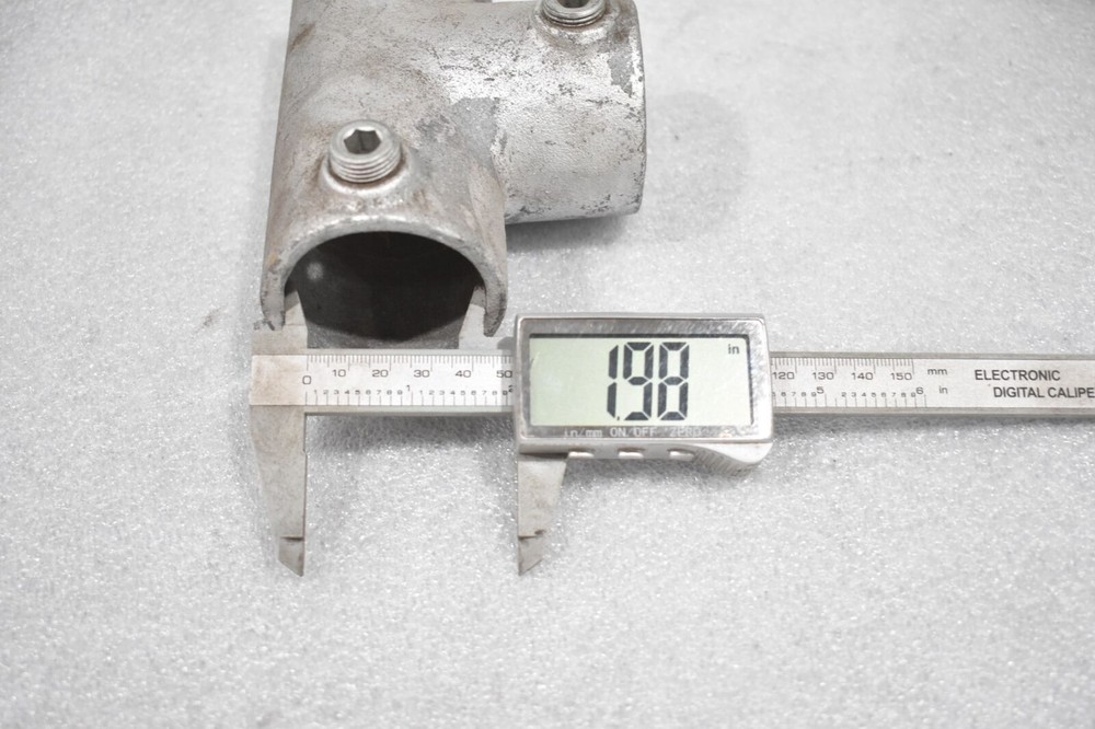 KEE KLAMP 25-8 THREE SOCKET T CONNECTOR CLAMP, 1.98" INSIDE DIAMETER
