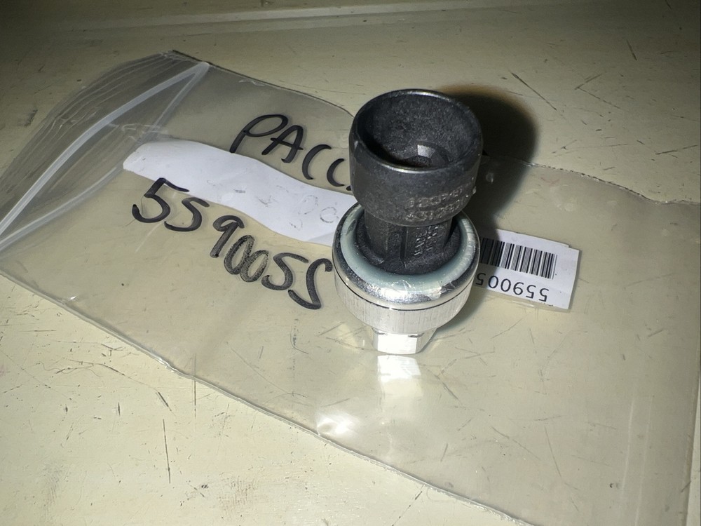 559005S - PACCAR TRANSDUCER-PRESSURE
