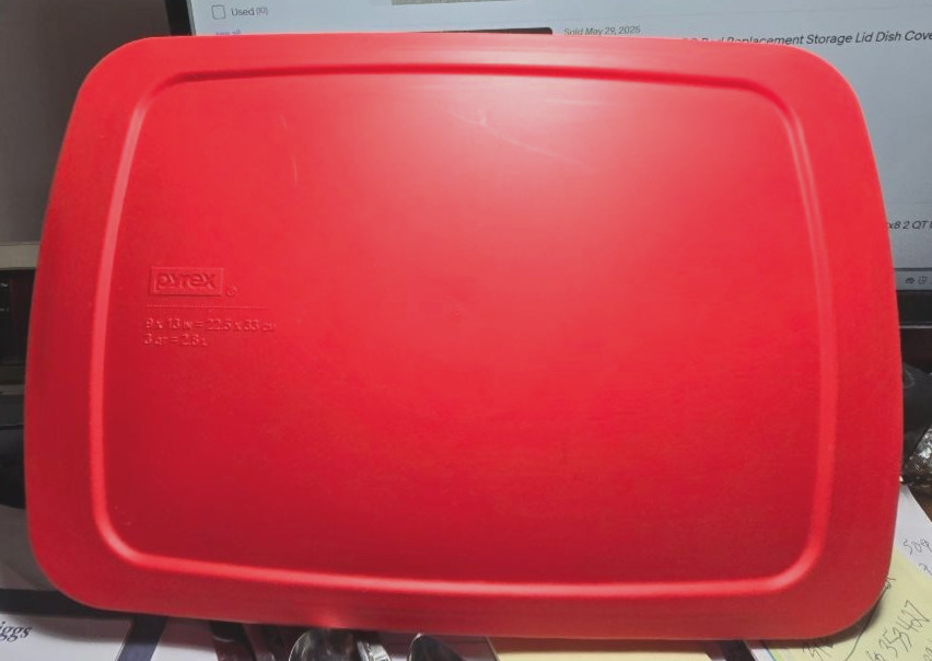Pyrex C-233-PC  - 3 Quart Red Easy Grab - Plastic Replacement Lid  - Free Ship