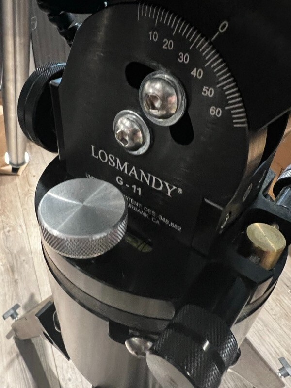 Losmandy GM811G Mount and Tripod with Gemini 2 controller