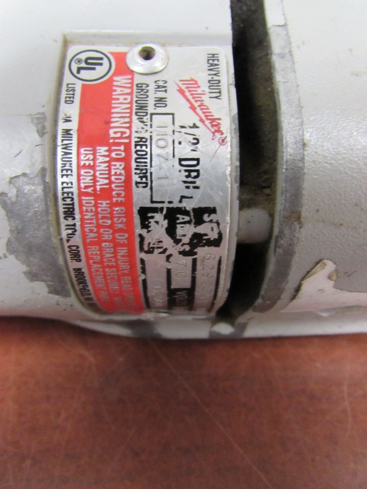 MILWAUKEE 1107-1 1/2" DRILL *TOOL ONLY* (21C)
