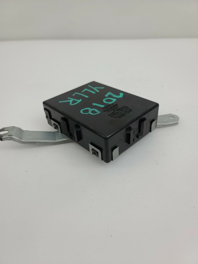 Oem 1998 - 2000 Lexus Ls400 Rear Left Door Mpx Multiplex Network Control Module