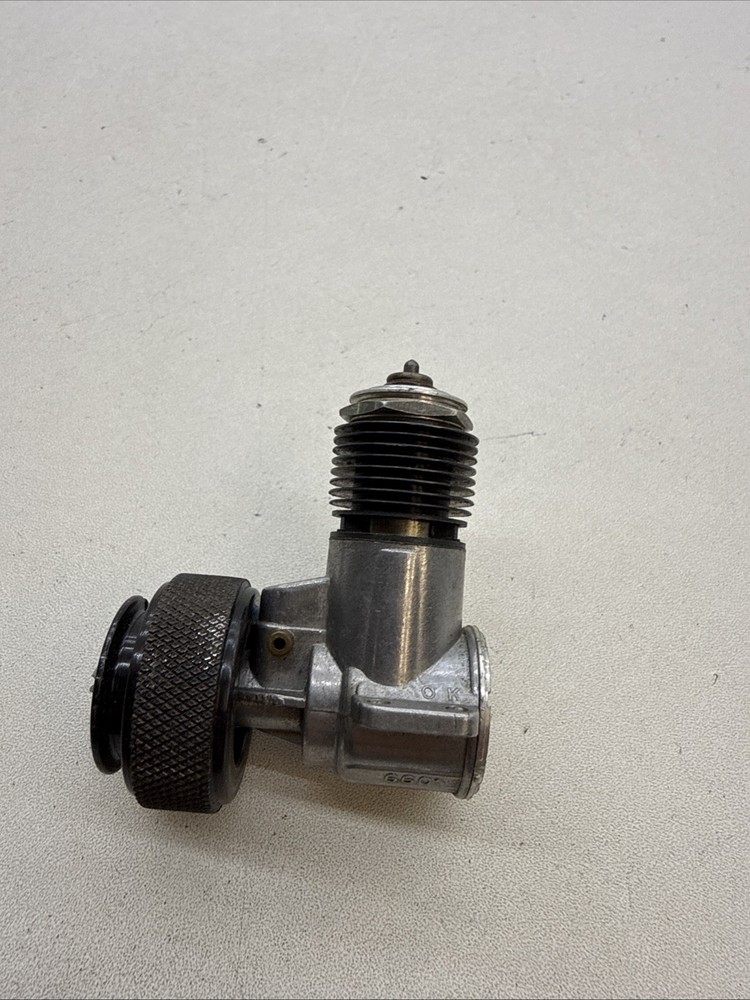 Vintage 1953 OK Cub 0.99 Control Line Model Engine M13
