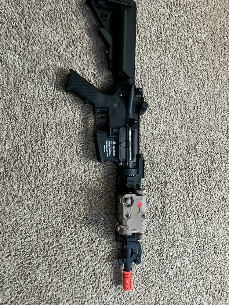 airsoft gun