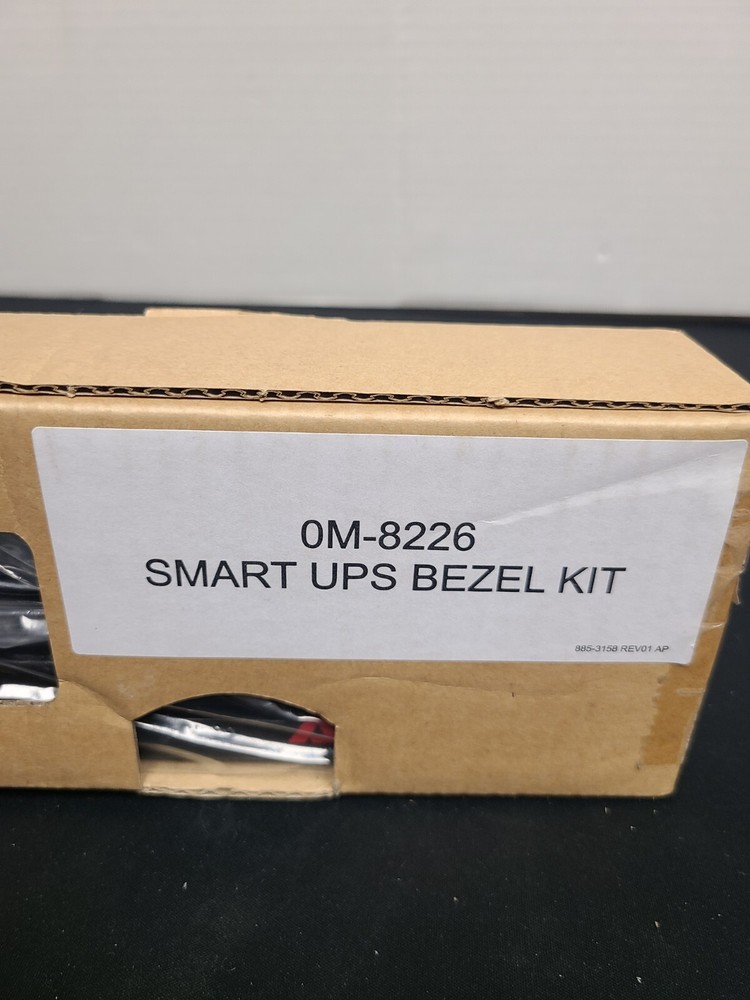 OM-8226, APC Smart UPS Bezel Kit