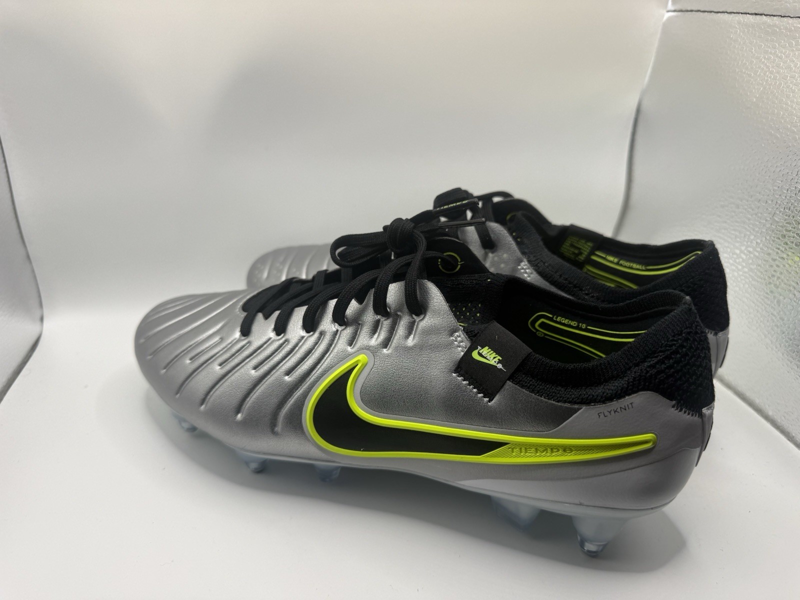 Nike Tiempo Legend 10 Elite Silver Sg Pro Anti Clog HF4375-002 $250 - Size 8.5