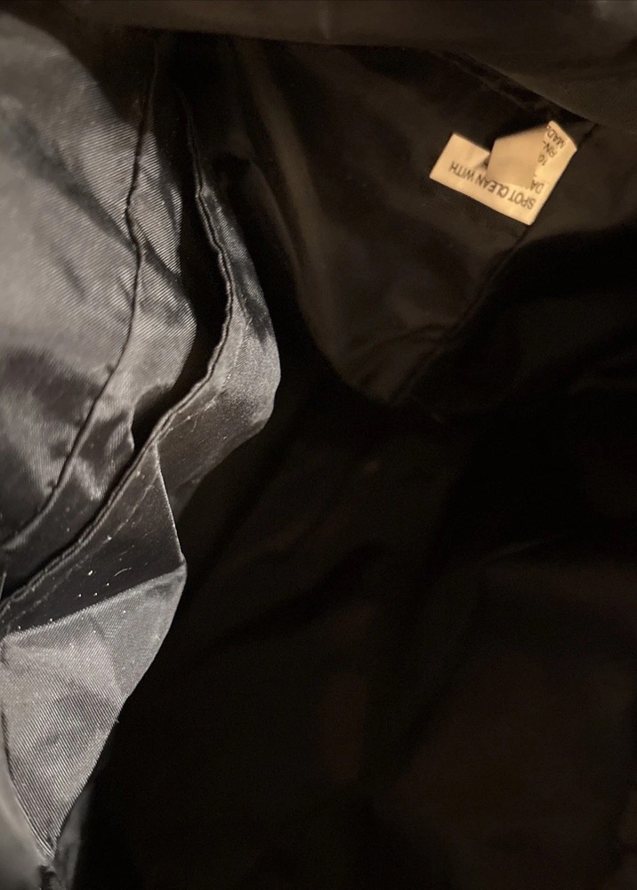 Bag With Umbrella Pocket