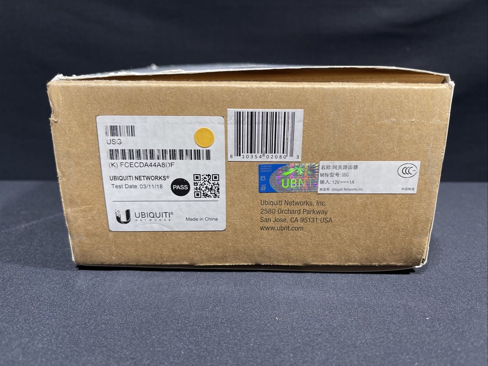 Ubiquiti UniFi Security Gateway Gigabit Router (USG)