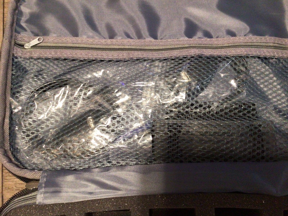 QOMO Q-Click QRF500 Audience Response System 24+2 Remotes Full Kit Setup W/ Case