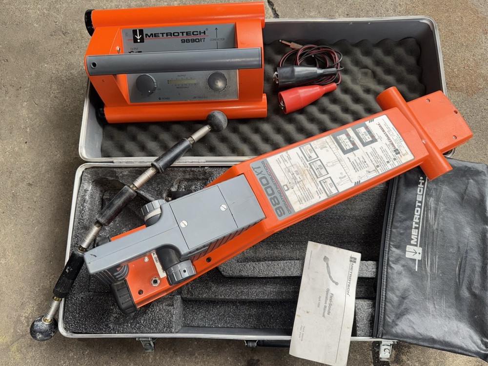 Metrotech 9800xt Underground Pipe Cable Locator System