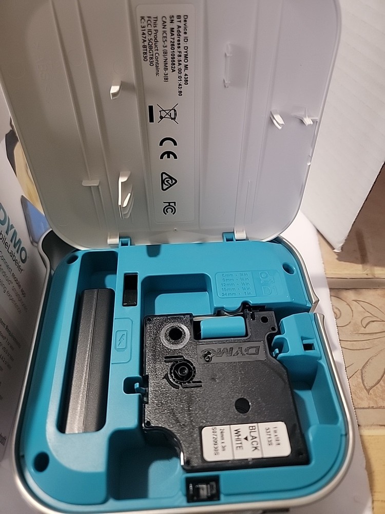 DYMO MobileLabeler 1982171 Bluetooth Label Maker Tape D1 iOS Android Mac Windows