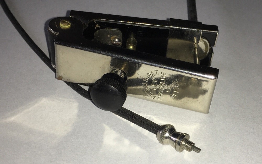 Vintage Ley Photolite Box Camera Shutter Cable