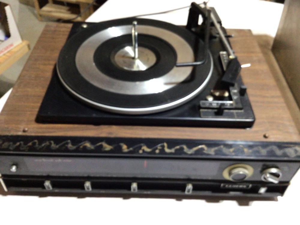 RARE Vintage LLOYD's Record Player Powers on Untested As Is