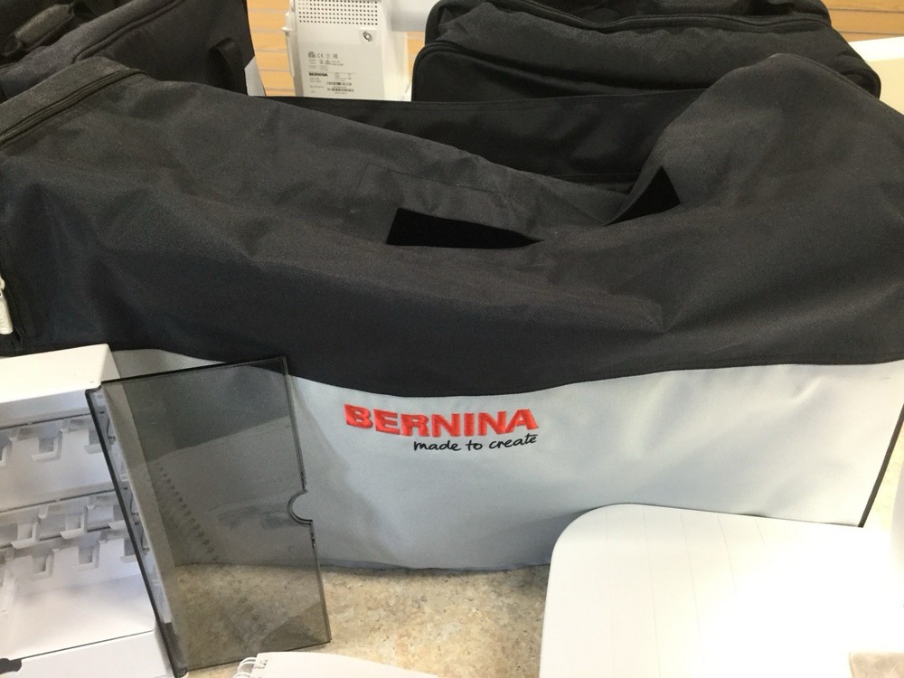 Bernina 735 Sewing and Quilting Machine
