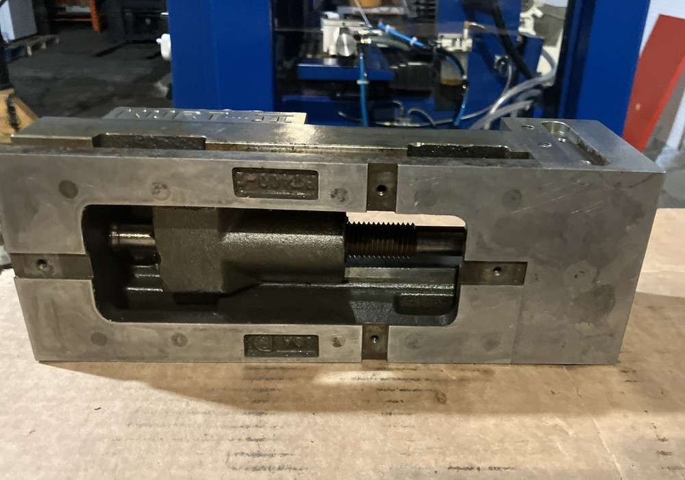 KURT 4" PULL-TYPE II CNC MACHINE VISE #PT400A