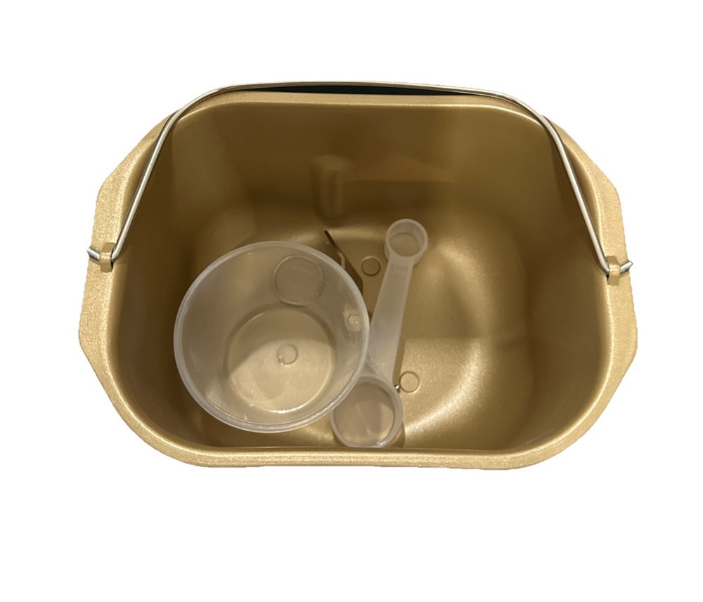 Frigidaire EBRM100 2LB Stainless Steel Bread Maker 15 Programs LCD Display