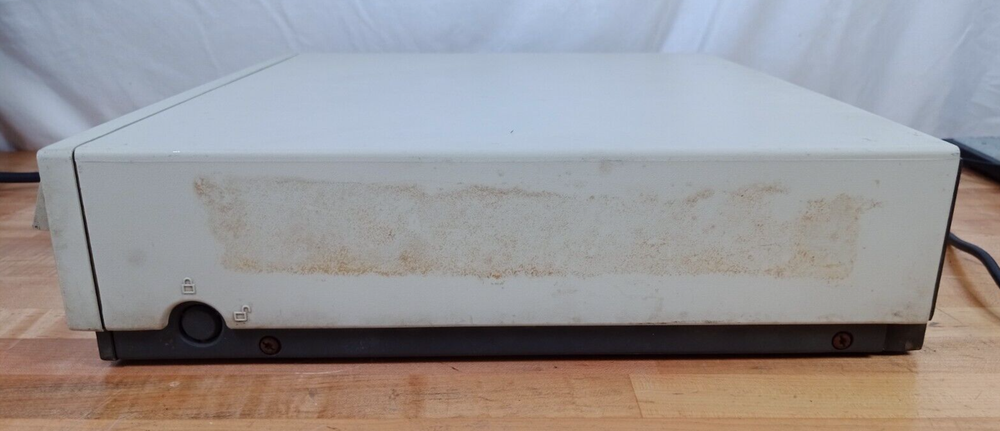 Vintage IBM Personal System/2 Model 30 Desktop Computer 8530-002 Basic 1.1