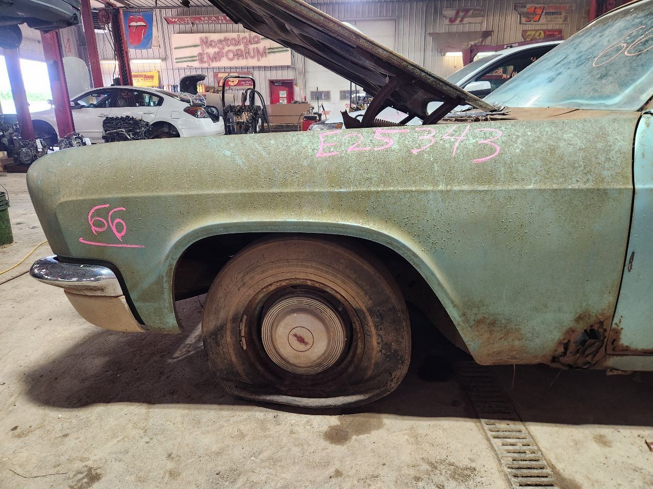 Manual Transmission 3 Speed 6-250 Fits 1966 CHEVROLET BISCAYNE 1325865