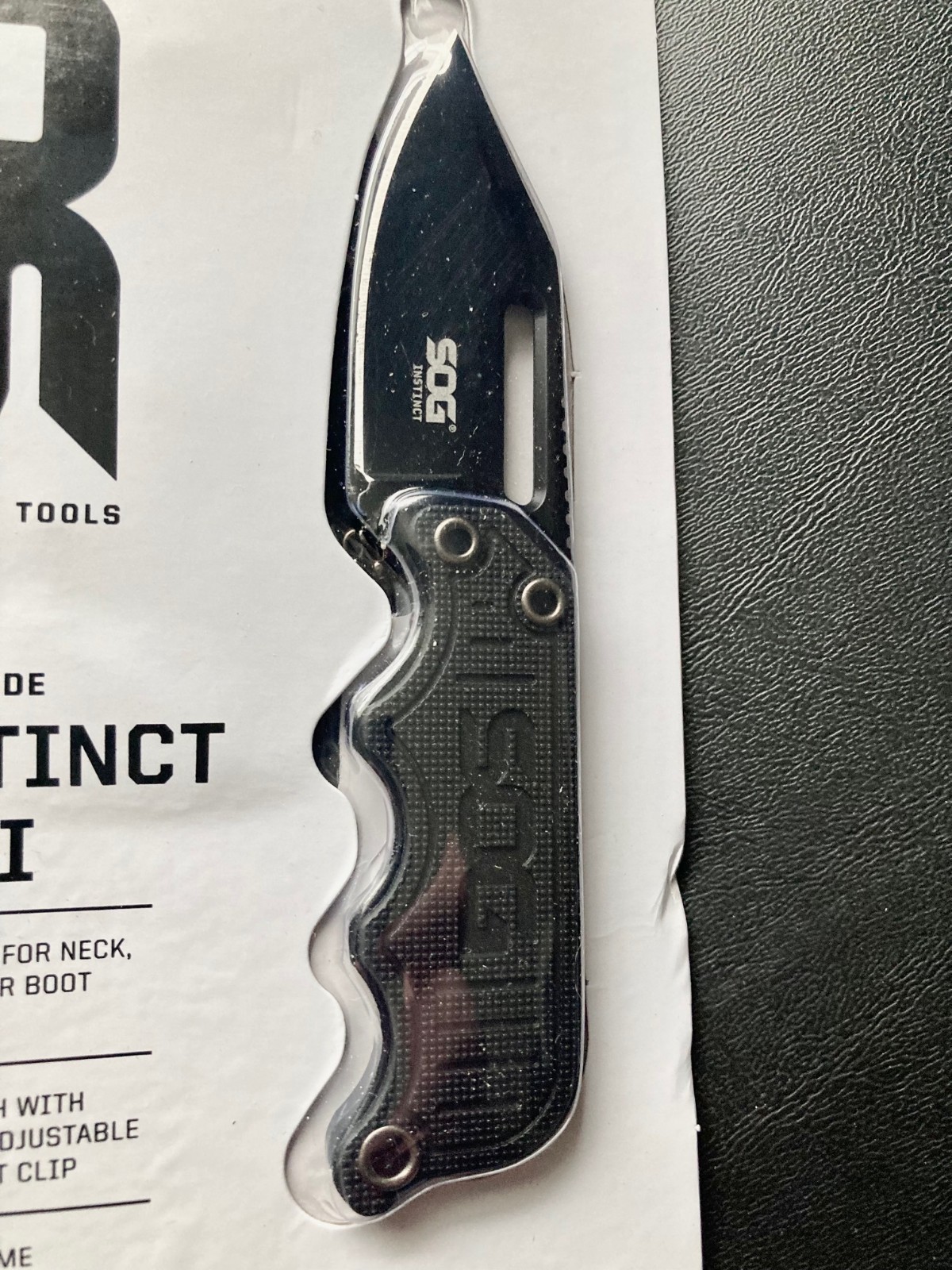 SOG™ INSTINCT MINI Boot/Neck Anti-Glare Coat Fixed Blade Knife W/Molded Sheath