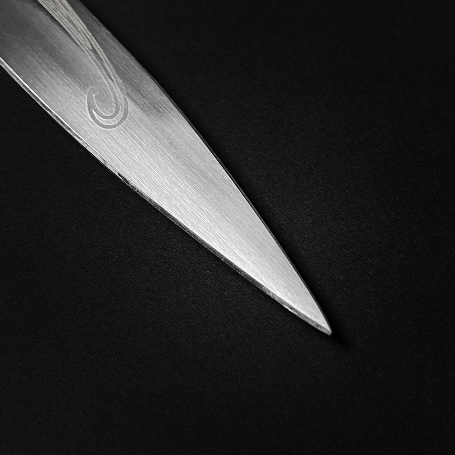 11" The Hobbit Fantasy Black Sword Dagger Replica (Sting)