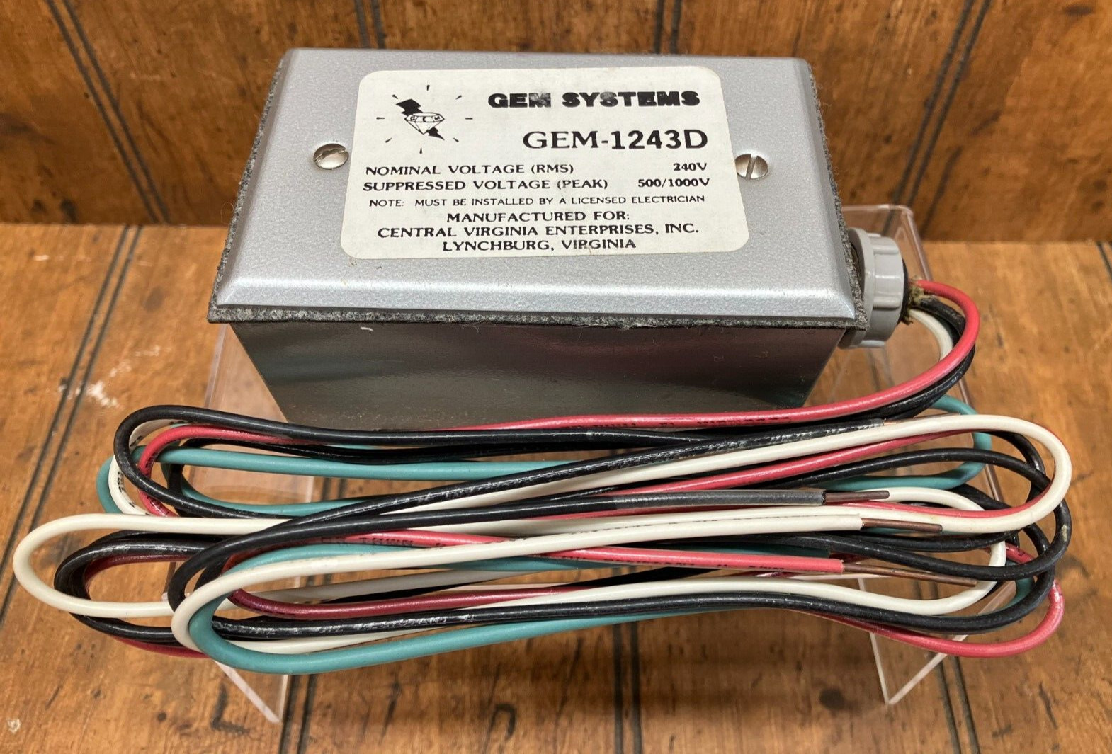 NEW Gem Systems GEM-1243D Transient Surge Suppressor Nom 240V Suppressed 1000V