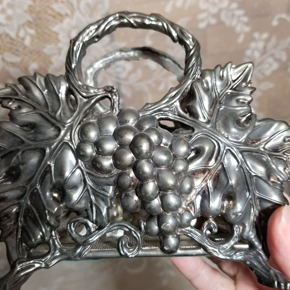 Godinger Letter Napkin Holder Silver Plated 1994 Grape & Leaf Design