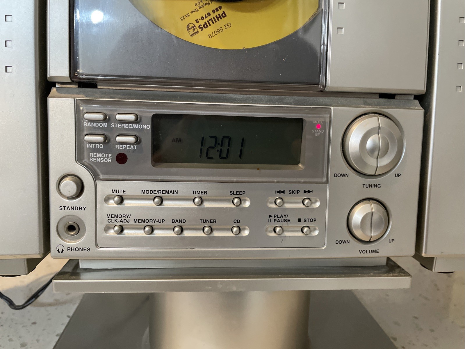 *READ* Sharper Image SO226 Vertical CD Player AM/FM Radio Vintage No Remote