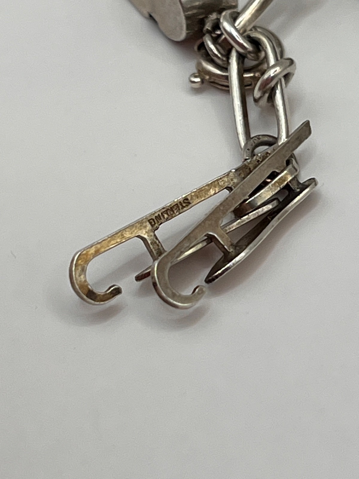 Vintage 7.5” Sterling Silver 925 Charm Bracelet With 19 Charms SW CA Articulated