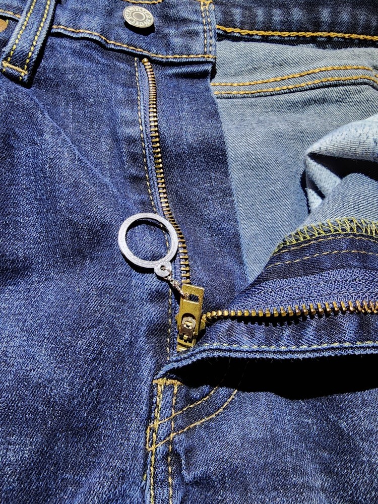 🌟 Introducing the ZipperGripper – The Solution to Keeping Your Fly Secure 🌟