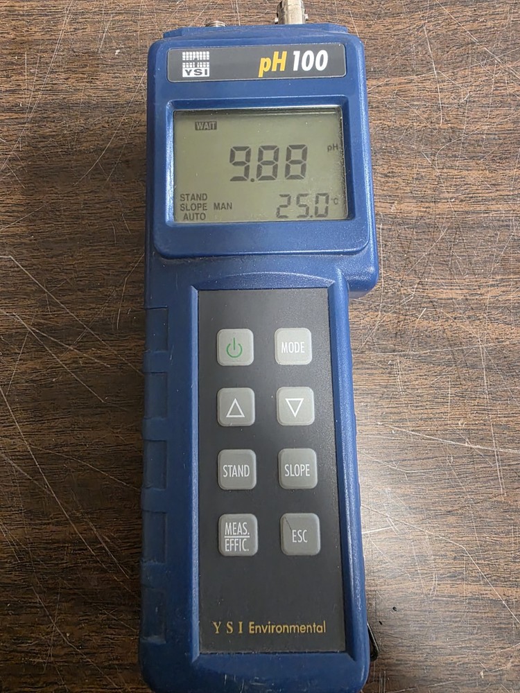 YSI pH100 Handheld pH or mV and Temperature Meter