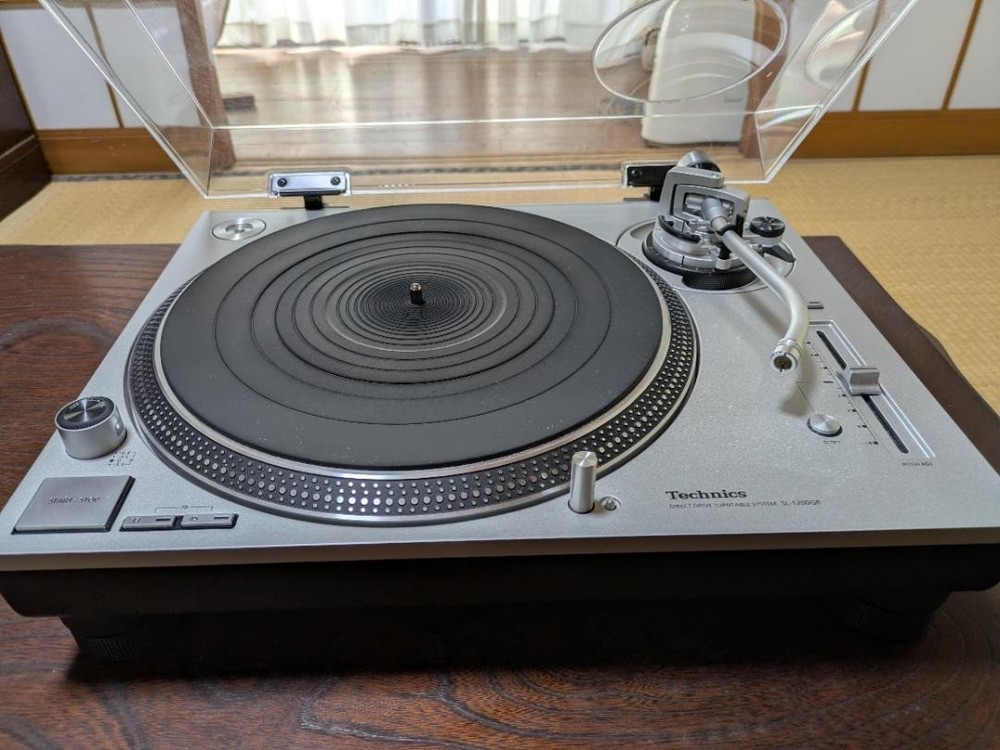 Technics SL-1200GR Silver Direct Drive Turntable System Record Player Panasonic