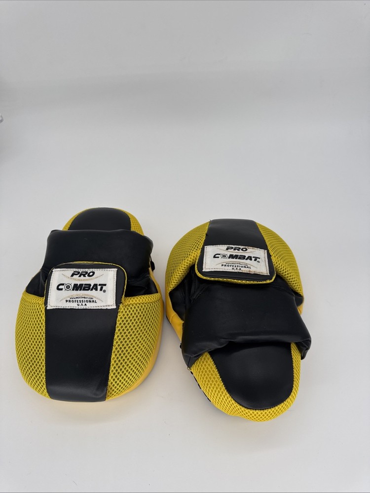 Pro Combat USA Punch Mitts Pair