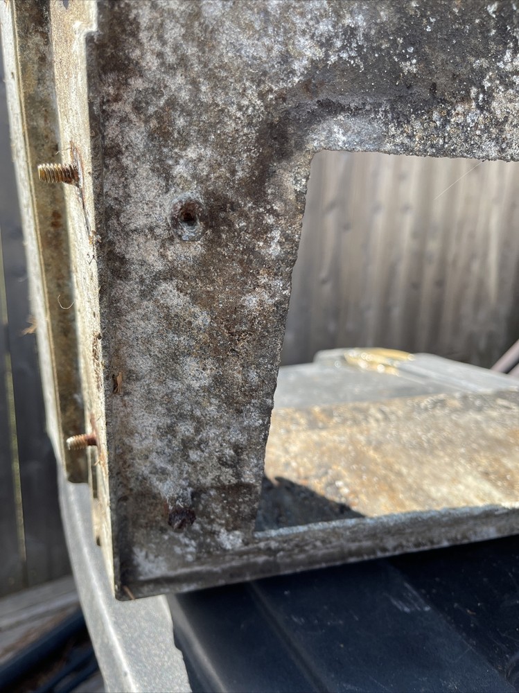 WEBER GENESIS Cook box Lower Assembly