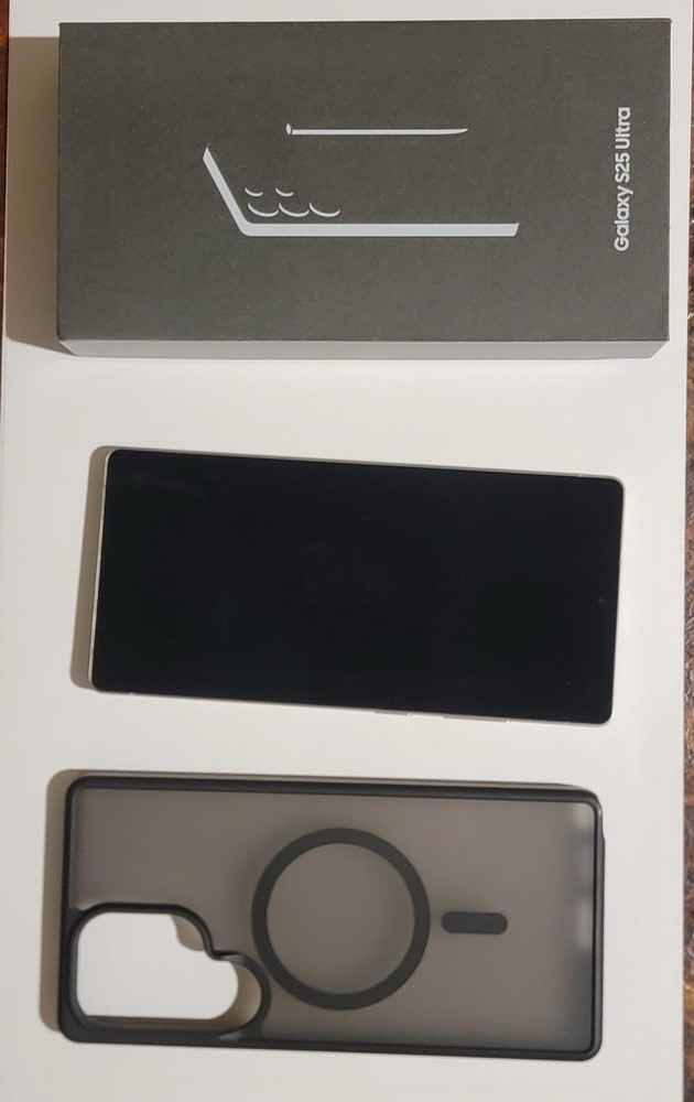 Samsung s25 ultra comes with a case